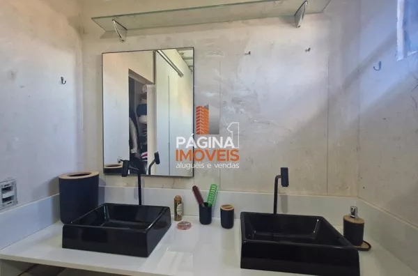 BANHEIRO PRIVATIVO