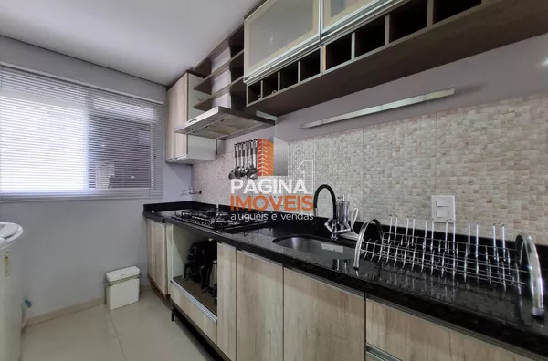 Cozinha com área de serviço integrada
