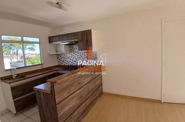 Venda apartamento 3 quartos, reformado, arejado, com área de serviço 