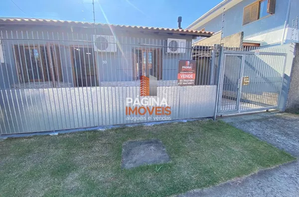 Página 1 Imóveis anuncia para venda, "casa 02 dormitórios" no bairro Olaria em Canoas–RS.