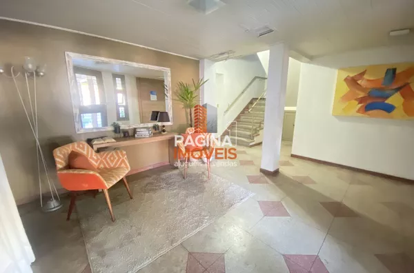 Hall Entrada