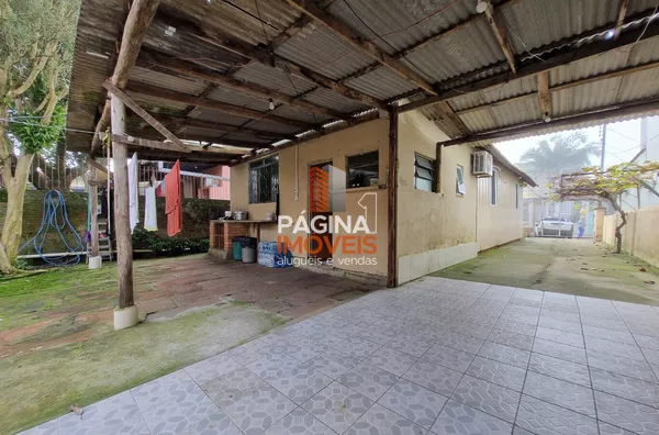 Página 1 Imóveis anuncia casa mista de 3 dormitórios com amplo terreno, para venda no bairro Nossa Senhora das Graças, Canoas/RS. - Foto 4