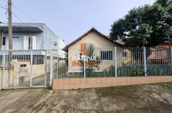 Página 1 Imóveis anuncia casa mista de 3 dormitórios com amplo terreno, para venda no bairro Nossa Senhora das Graças, Canoas/RS. - Foto 1
