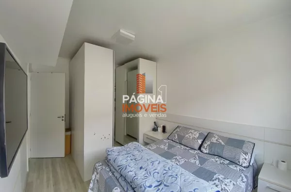 Quarto Casal