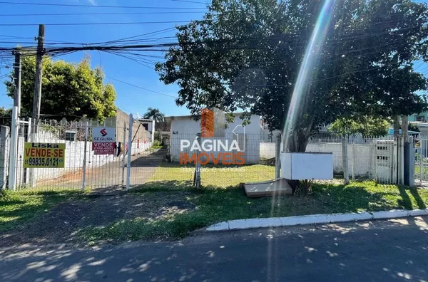 Página 1 Imóveis anuncia terreno com 3 casas no pátio no bairro Estancia Velha, Canoas. - Foto 1