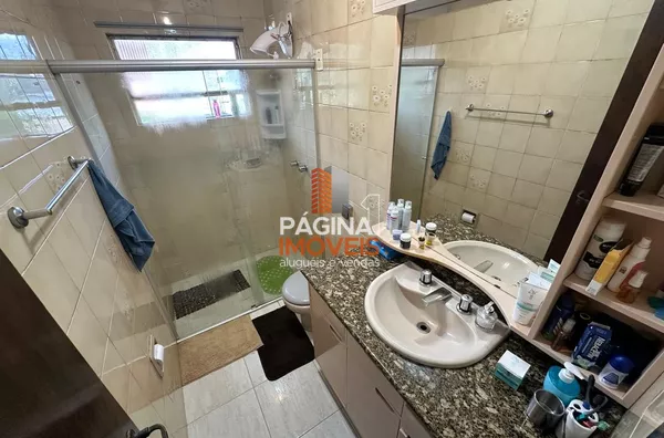 BANHEIRO ENTRE QUARTOS 2º PISO.
