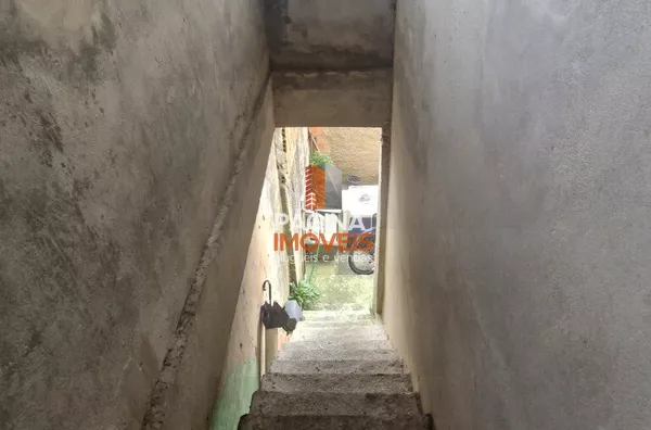 Acesso Segundo Andar  Imóvel Principal