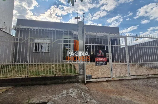 Página 1 Imóveis anuncia ótima oportunidade de casa ampla de 03 dormitórios, sendo 1 suíte, no bairro São José em Canoas/RS.