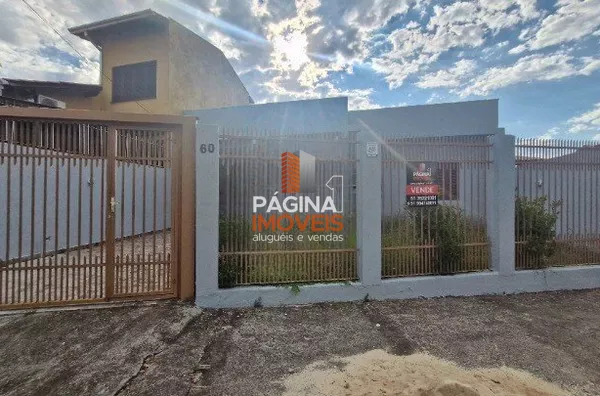 Página 1 Imóveis anuncia ótima oportunidade de casa ampla de 03 dormitórios, sendo 1 suíte, no bairro São José em Canoas/RS.