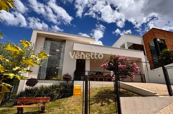 Casa à venda, bairro Femaçã, Veranópolis/RS. 