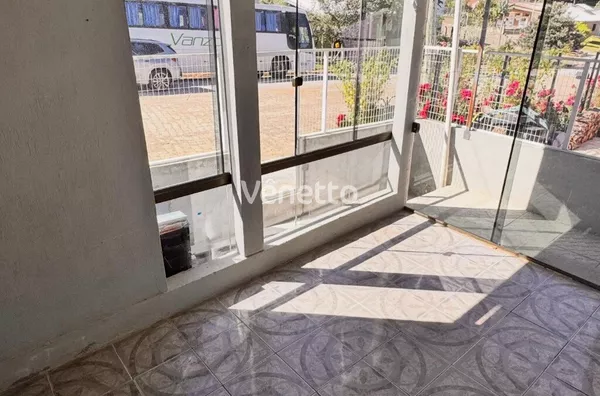 Casa à venda no bairro Medianeira III, Veranópolis/RS. 