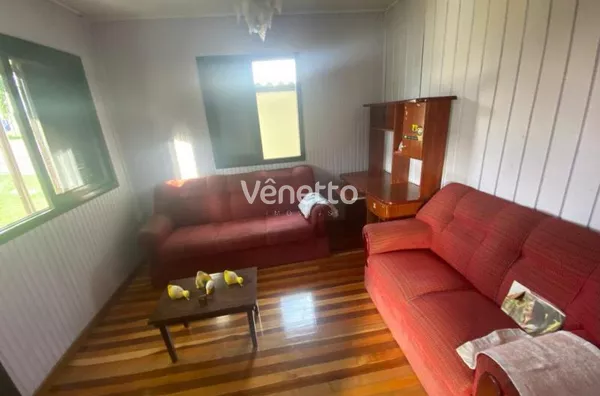 Casa à venda no bairro Santa Lúcia, Veranópolis/RS. 