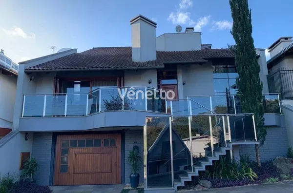 Casa à venda no bairro Santa Lúcia, na cidade de Veranópolis/RS.