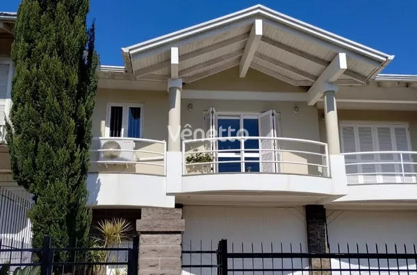 Casa à venda, bairro Renovação, Veranópolis/RS. 