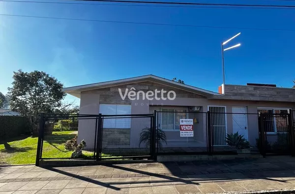 Casa à venda, bairro Centro, Cotiporã/RS. 