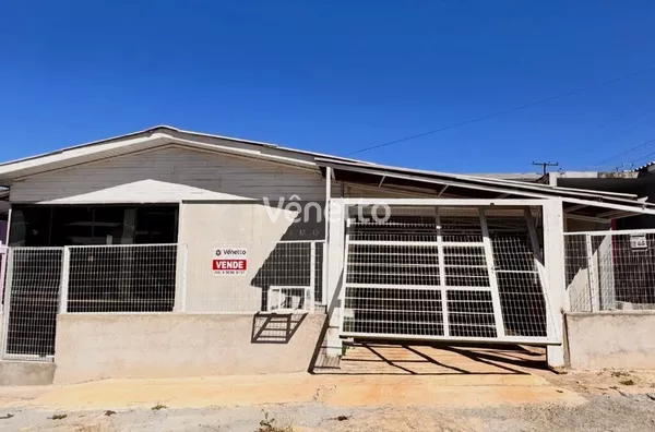 Casa à venda no bairro Medianeira III, Veranópolis/RS. 