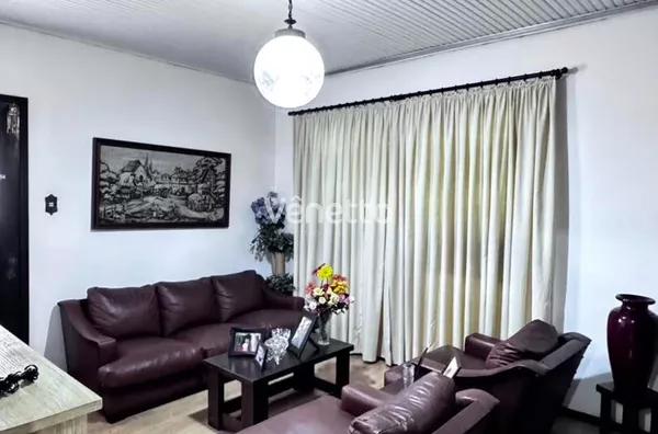 Casa à venda, bairro Renovação, Veranópolis/RS. 
