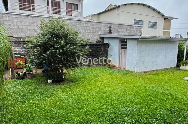 Casa à venda, bairro Renovação, Veranópolis/RS. 