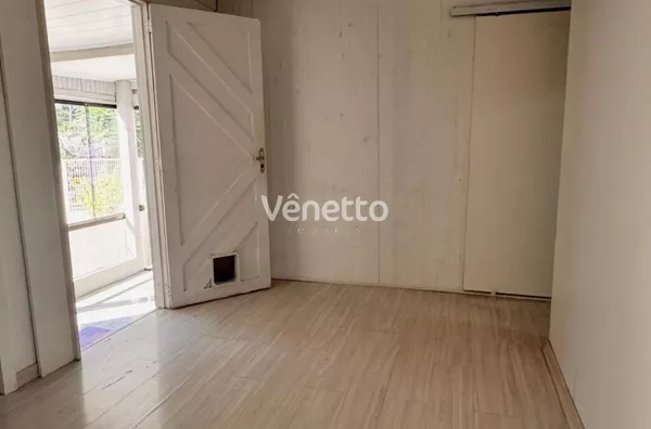 Casa à venda no bairro Medianeira III, Veranópolis/RS. 