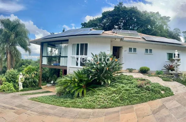 Casa à venda, bairro Aditivo Medianeira, Veranópolis/RS. 