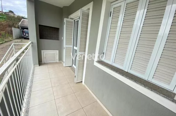 Apartamento à venda, bairro São Peregrino, Veranópolis/RS.