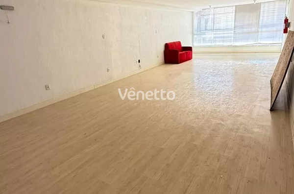 Sala comercial térrea à venda,  Centro, Veranópolis/RS. 