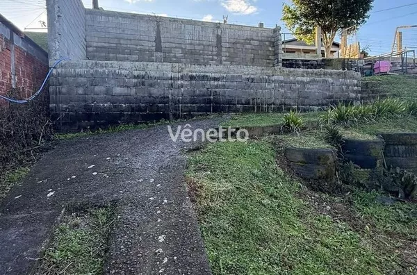 Casa à venda em Sapopema, Veranópolis/RS. 