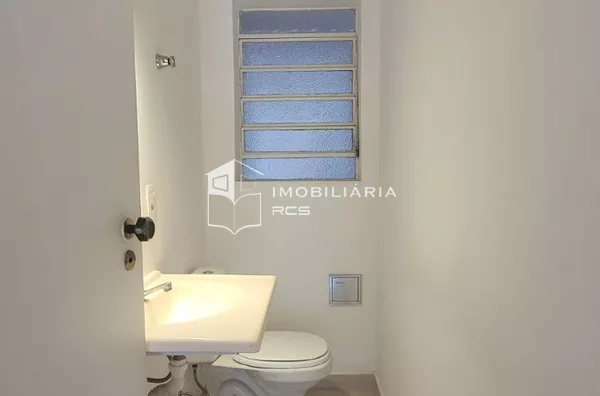 Encantador Sobrado de Vila com 137m² – Residencial ou Comercial em Pinheiros / Vila Madalena