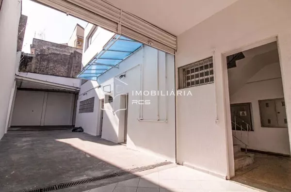 Galpão Comercial Amplo para Locação na Vila Leopoldina - 682m²