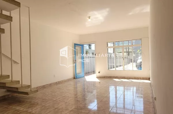 Encantador Sobrado de Vila com 137m² – Residencial ou Comercial em Pinheiros / Vila Madalena