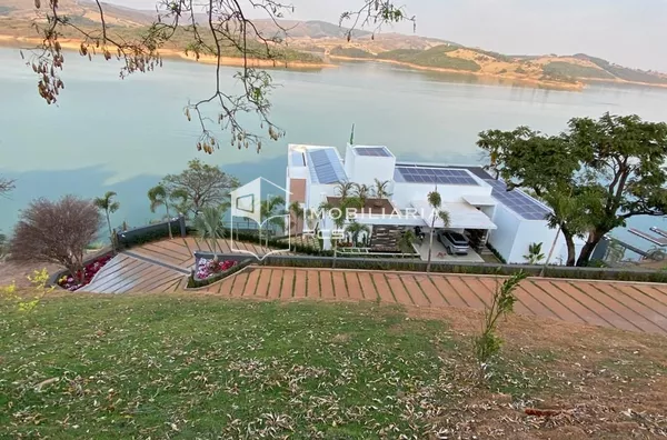 Casa Marina com elevador, heliponto e vista para o Lago de Furnas, com 8 suítes à venda, 1200 m² por R$ 20.000.000 - Escarpas do Lago - Capitólio/MG
