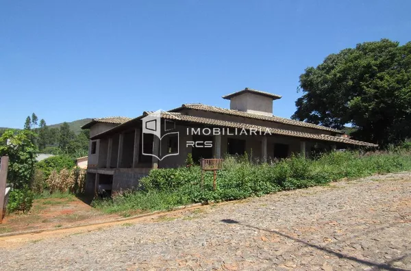 Casa com 4 dormitórios à venda, 230 m² por R$ 500.000,00 - Águas das Vertentes - Capitólio/MG - Foto 1