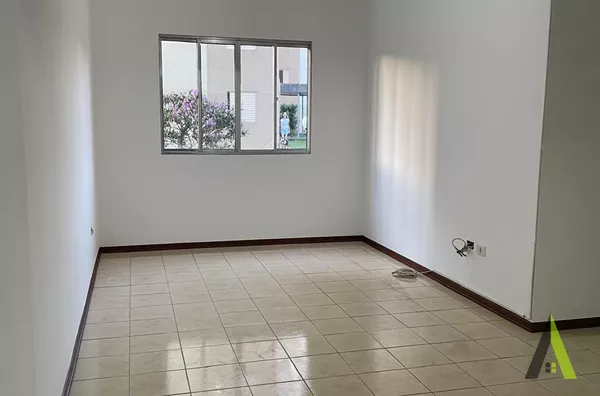 Apartamento Térreo em Condomínio de São Roque!