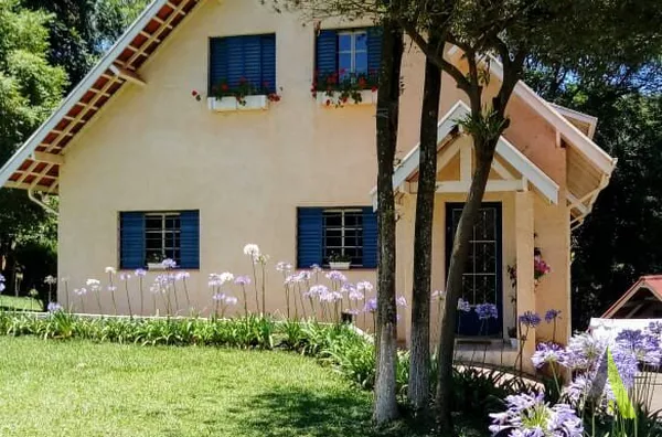 Casa Espetacular na Estrada do Vinho em São Roque!