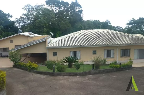 Chácara Rodeado de Muito Verde em São Roque!