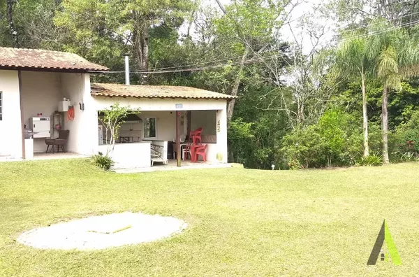 Chácara em Condomínio Fechado em São Roque! 