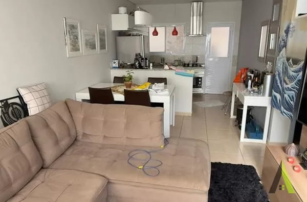 Casa Térrea em Condomínio em Mairinque! 