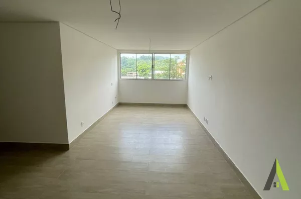Apartamento com Sala de Jantar Integrada em São Roque!
