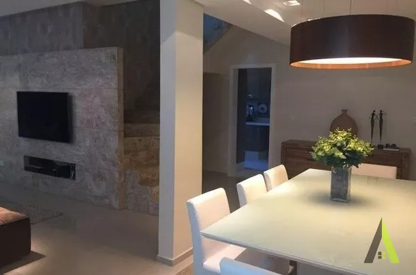 Apartamento Duplex no centro de São Roque!