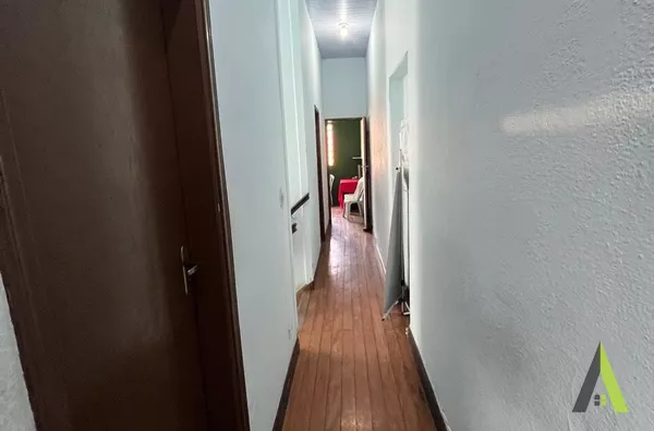  Sobrado no Centro de São Roque! 