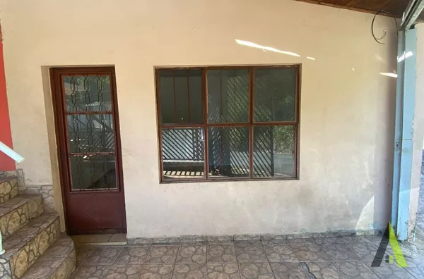  2 Casas com Espaço Gourmet em Mairinque!  