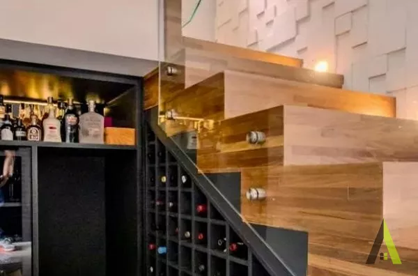  Casa em Condomínio Fechado Próximo ao Centro de São Roque!  