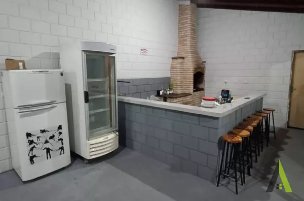 Chácara com Piscina em São Roque!