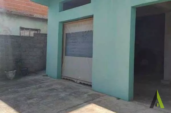 Sobrado com Edícula em Mairinque!