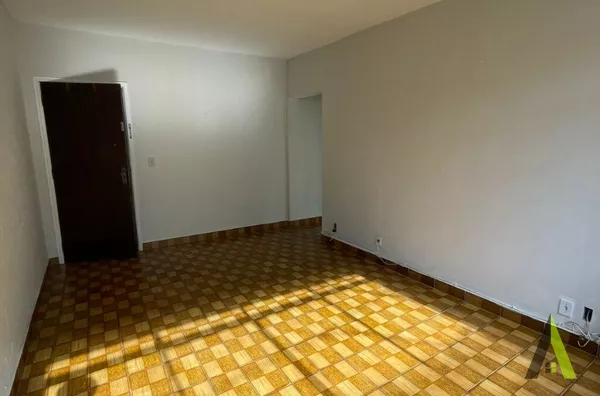 Apartamento com Elevador no Centro de São Roque!