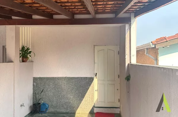 Sobrado em Bairro Tradicional de São Roque!