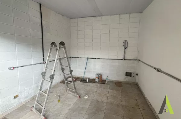 Box Comercial no Centro de São Roque! 