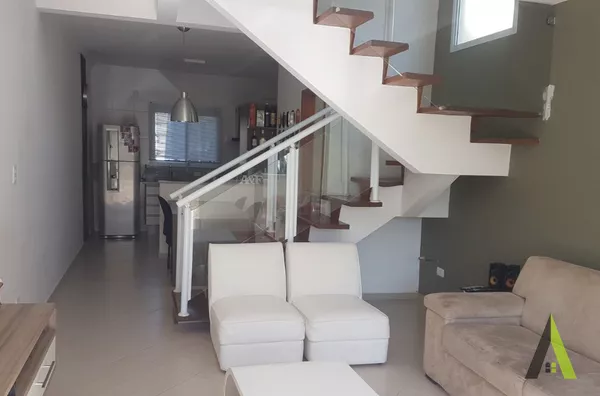 Casa em Condomínio Fechado em São Roque 