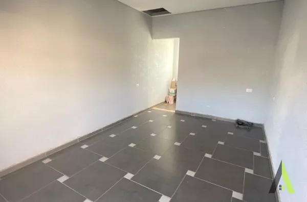 Ponto Comercial na Estrada do Vinho! 