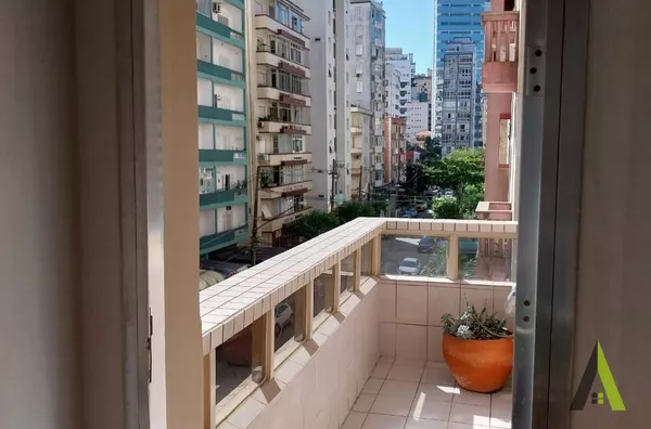  Apartamento Canal 3 ao lado do Hotel Ibis em Santos!